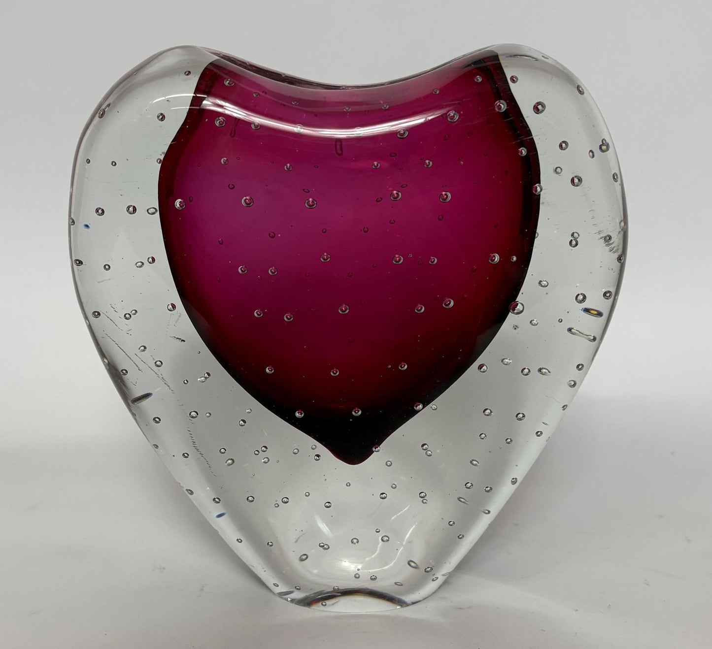 Heart Vase in Ruby Pink Cased Glass - Murano-Style Bullicante – Mid-Century Modern Art Glass
