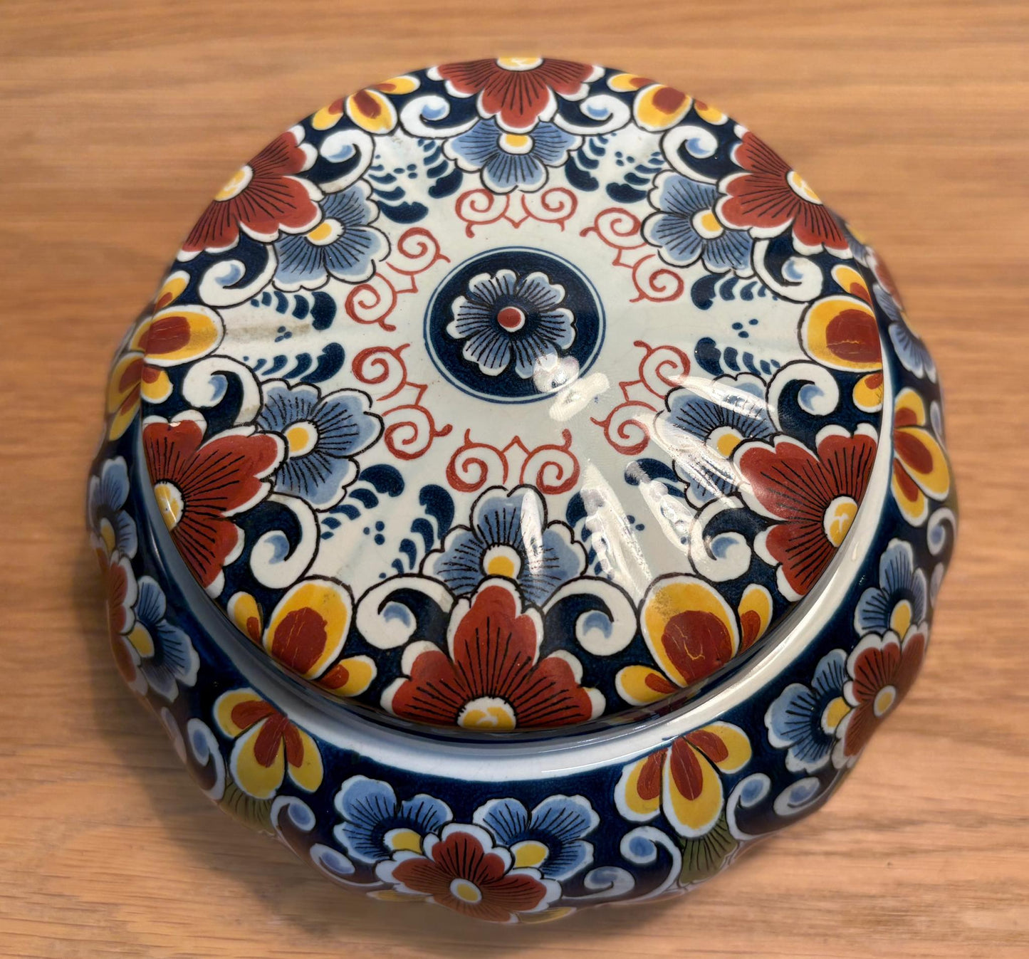 Royal Delft Jar Design no.819